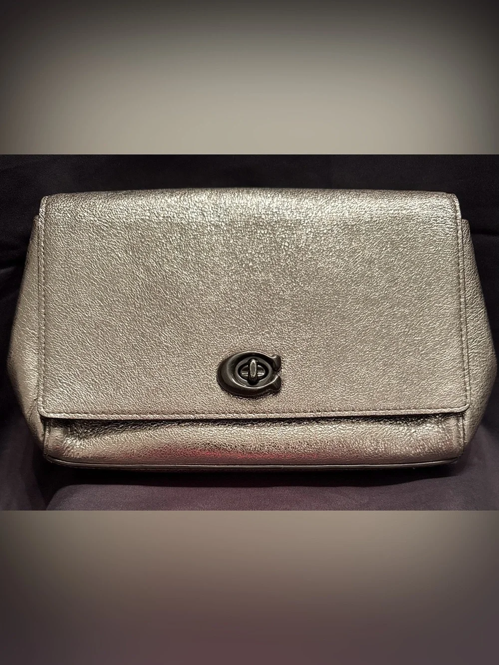 Coach 43023 Alexa Turnlock Clutch Crossbody Metallic Platinum Leather